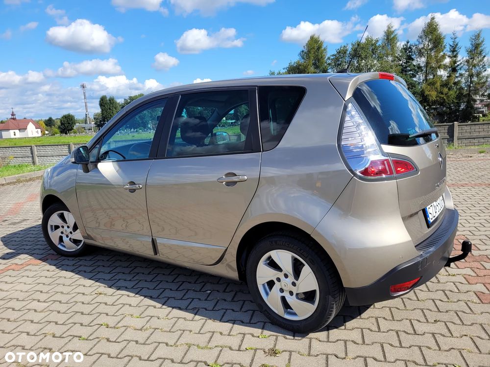 Renault Scenic 1.6 16V 110 TomTom Edition - 9