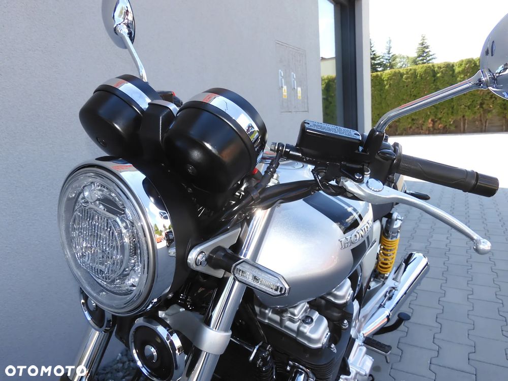 Honda CB - 21