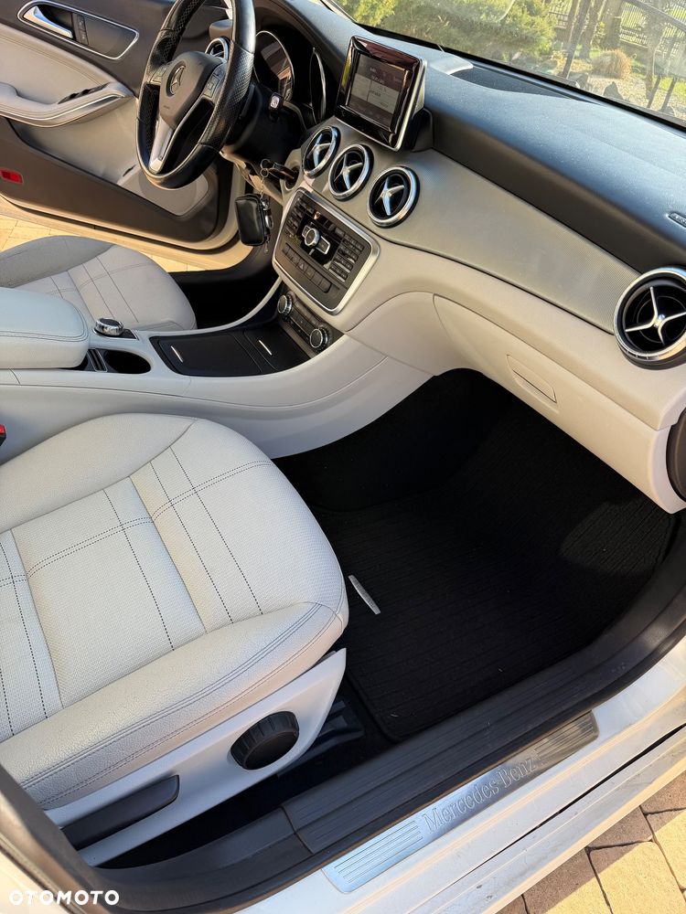 Mercedes-Benz CLA - 7