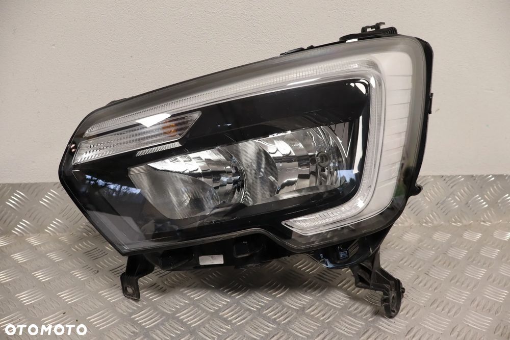 LAMPA PRZEDNIA PRZÓD LEWA RENAULT MASTER III LIFT 260607867R 2019-2024 - 1