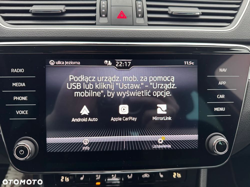 Skoda Superb 2.0 TDI DSG Ambition - 25