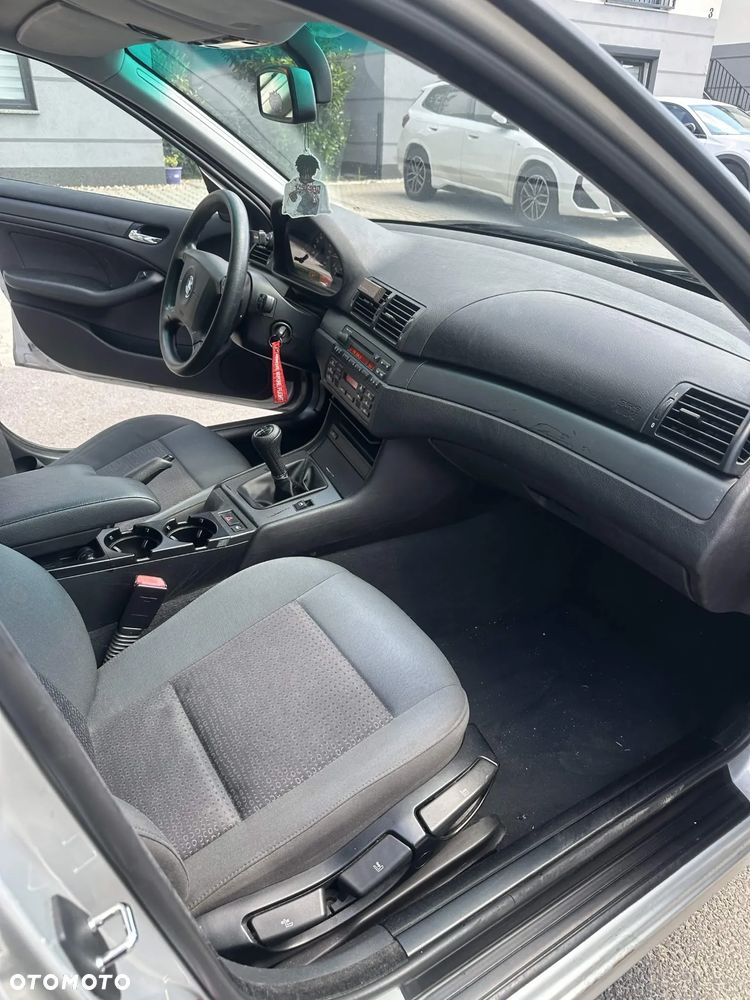 BMW Seria 3 316i - 6