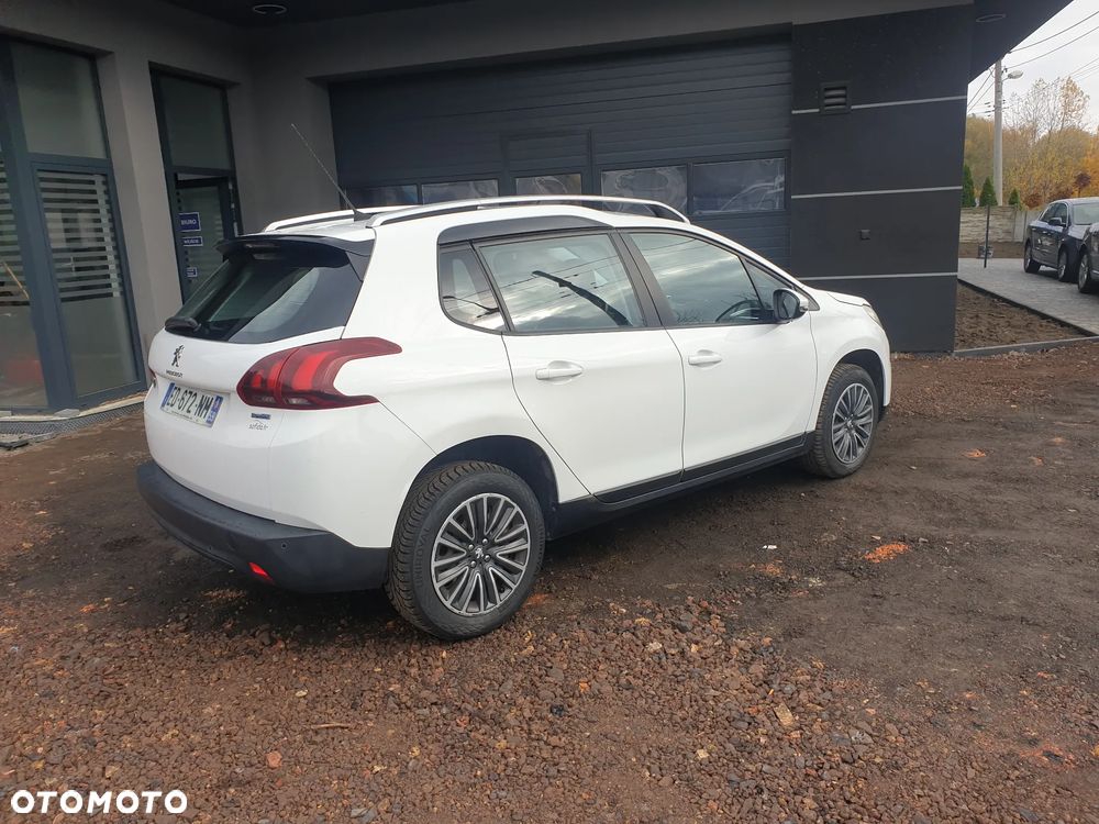 Peugeot 2008 - 6