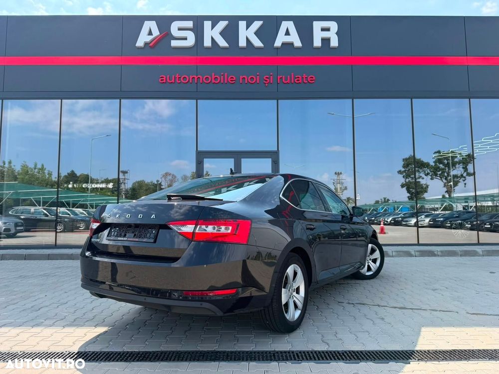 Skoda Superb 2.0 TDI DSG Style - 12