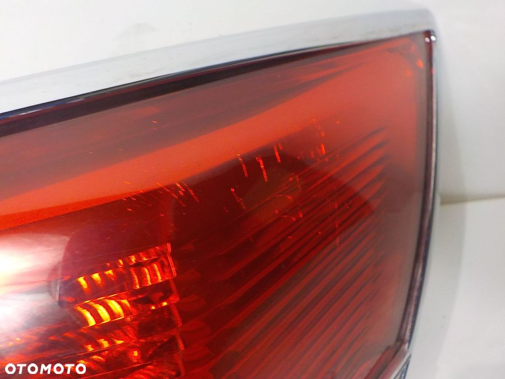 NISSAN QASHQAI J10 LAMPA PRAWA TYŁ TYLNA - 4