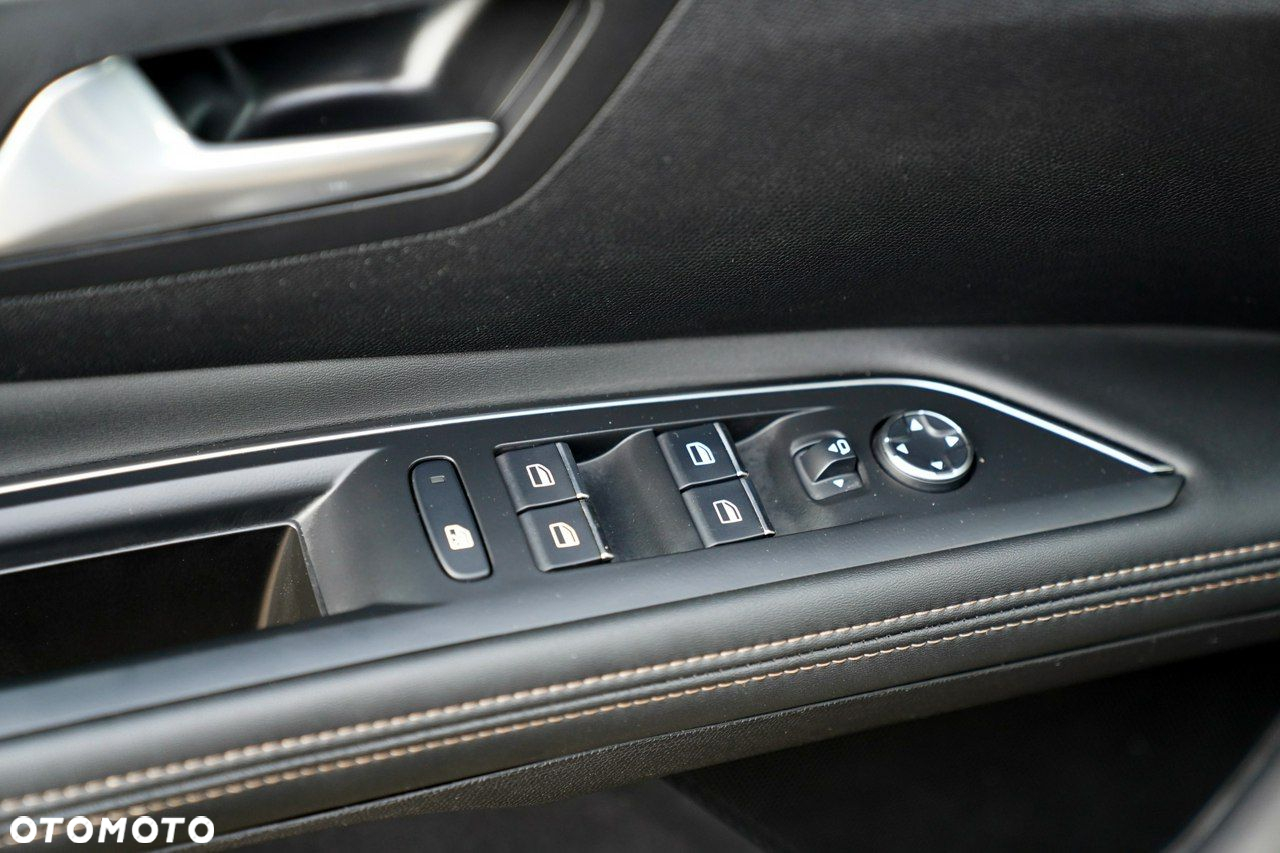 Peugeot 5008 - 16