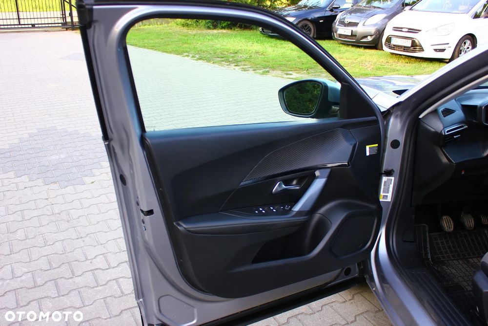 Peugeot 2008 1.5 BlueHDi Allure S&S - 29