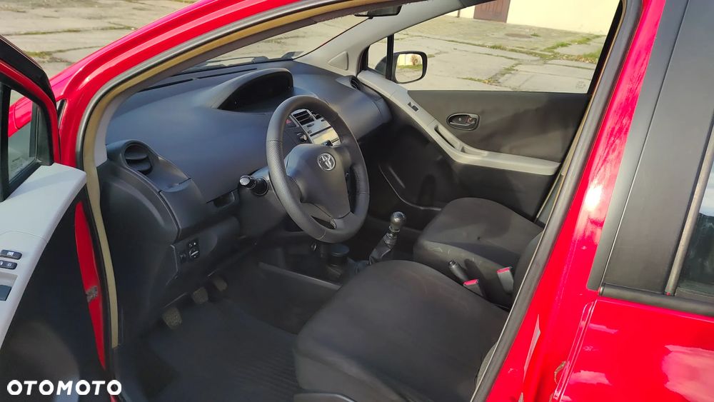 Toyota Yaris 1.33 Sol - 5