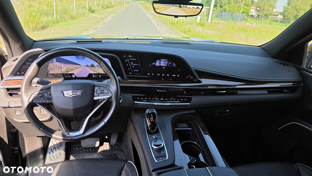 Cadillac Escalade - 8