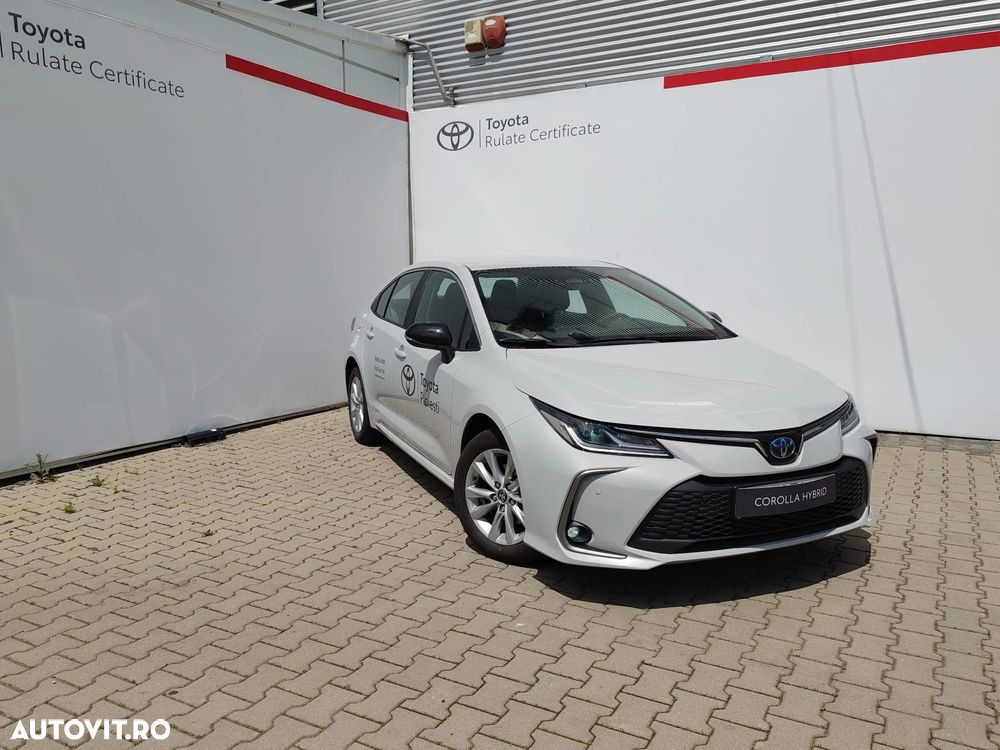 Toyota Corolla Sedan 1.8 HSD Business - 2