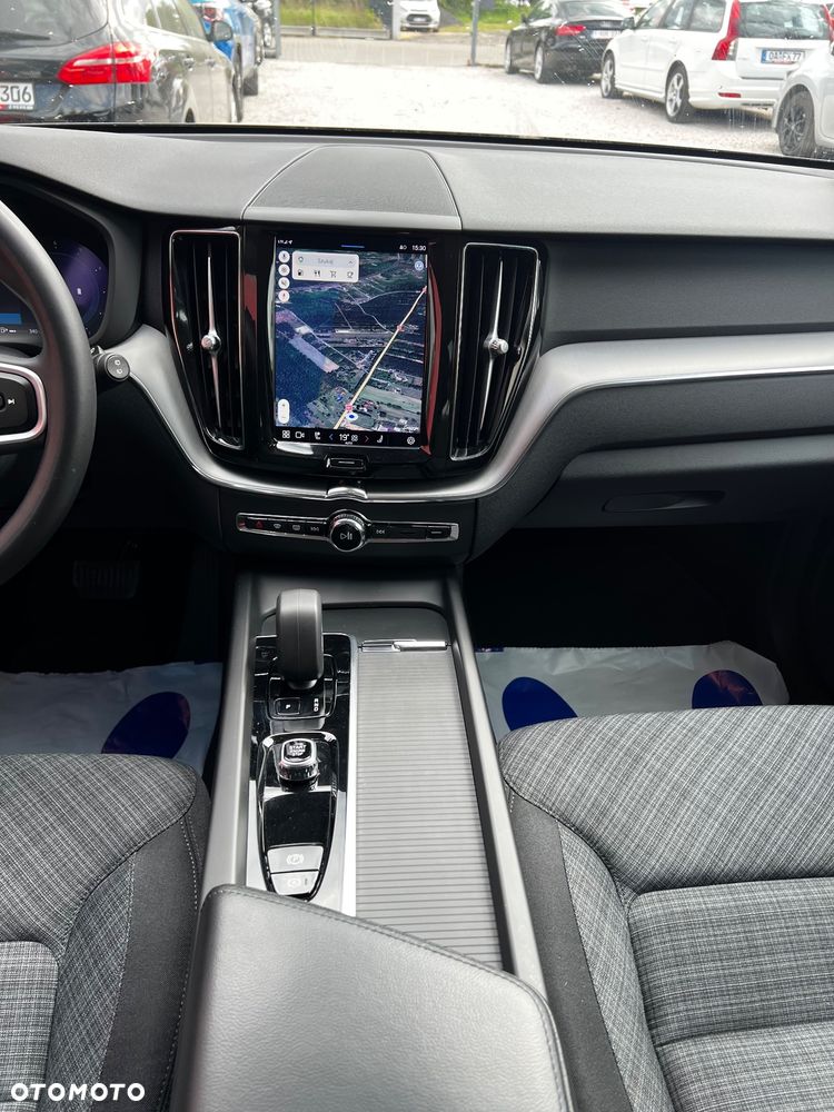 Volvo XC 60 B4 D Core - 16