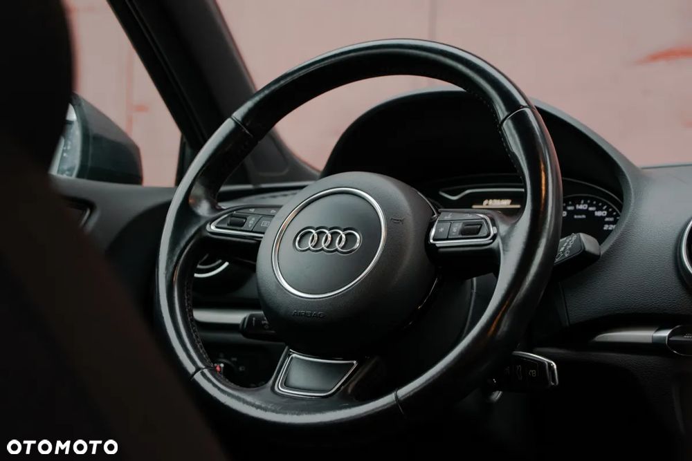 Audi A3 Sportback 1.6 TDI (clean diesel) S tronic S line Sportpaket - 13