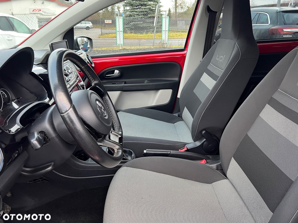 Volkswagen up! cheer - 11