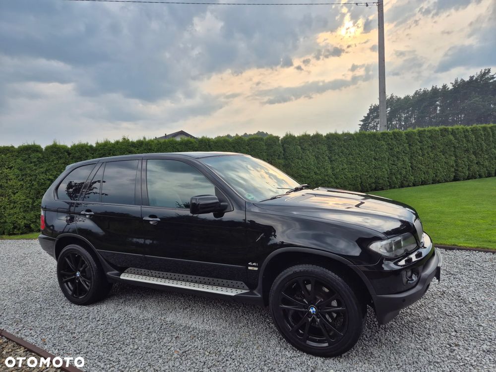 BMW X5 4.4i - 7