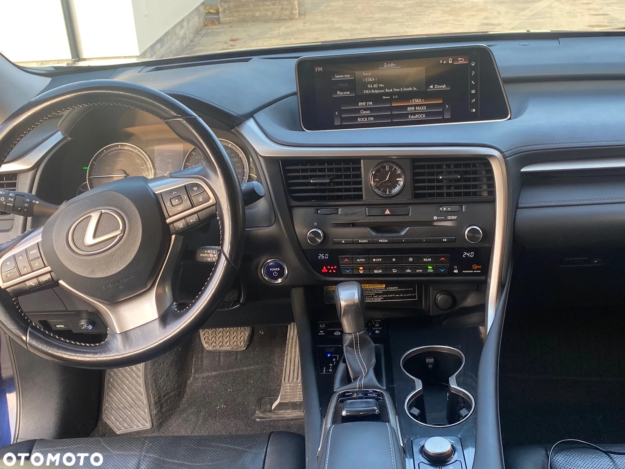 Lexus RX - 9
