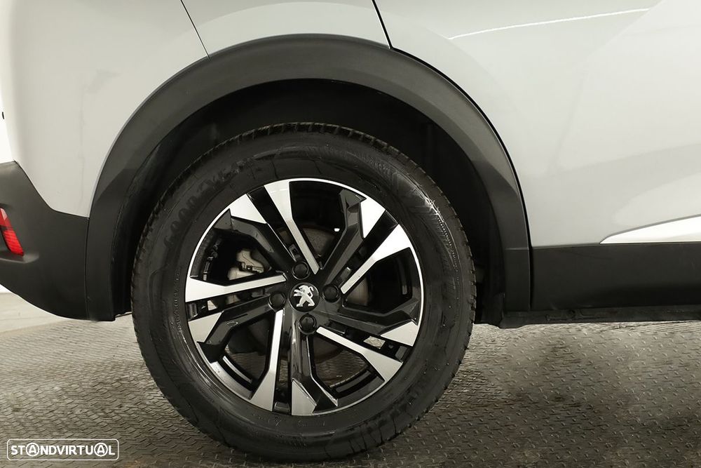 Peugeot e-2008 50 kWh GT - 5