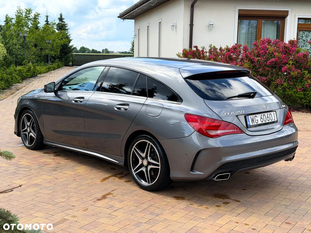 Mercedes-Benz CLA 250 4Matic 7G-DCT AMG Line - 5