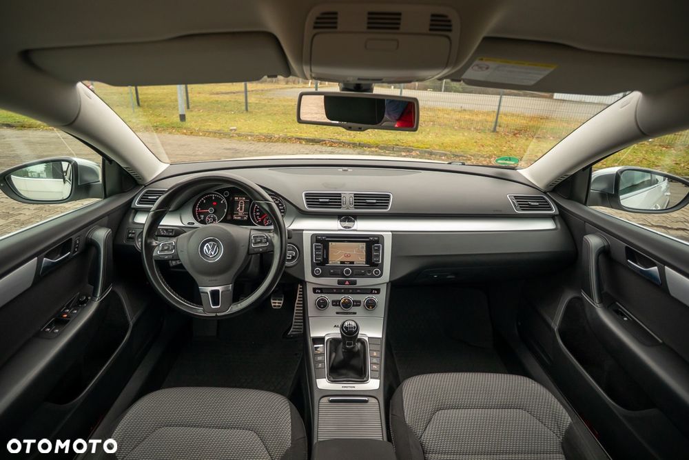 Volkswagen Passat 2.0 TDI DPF 4Mot Comfortline - 32