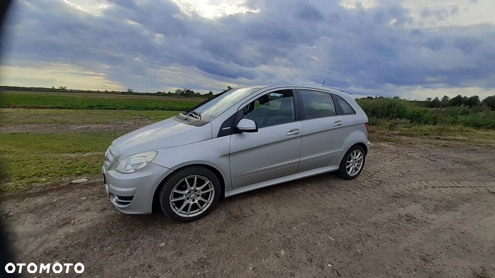 Mercedes-Benz Klasa B 160 BlueEff - 4