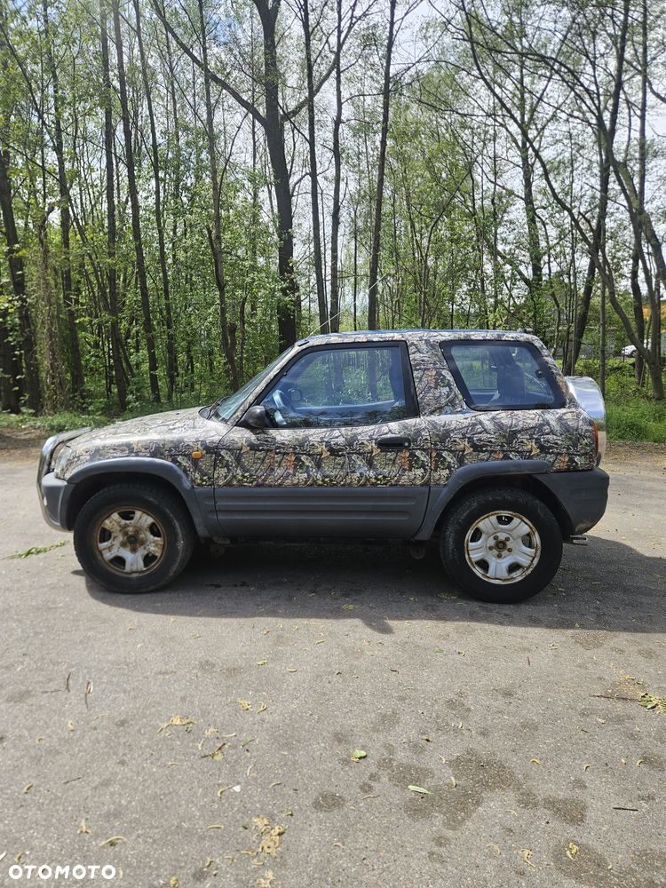 Toyota RAV4 - 5