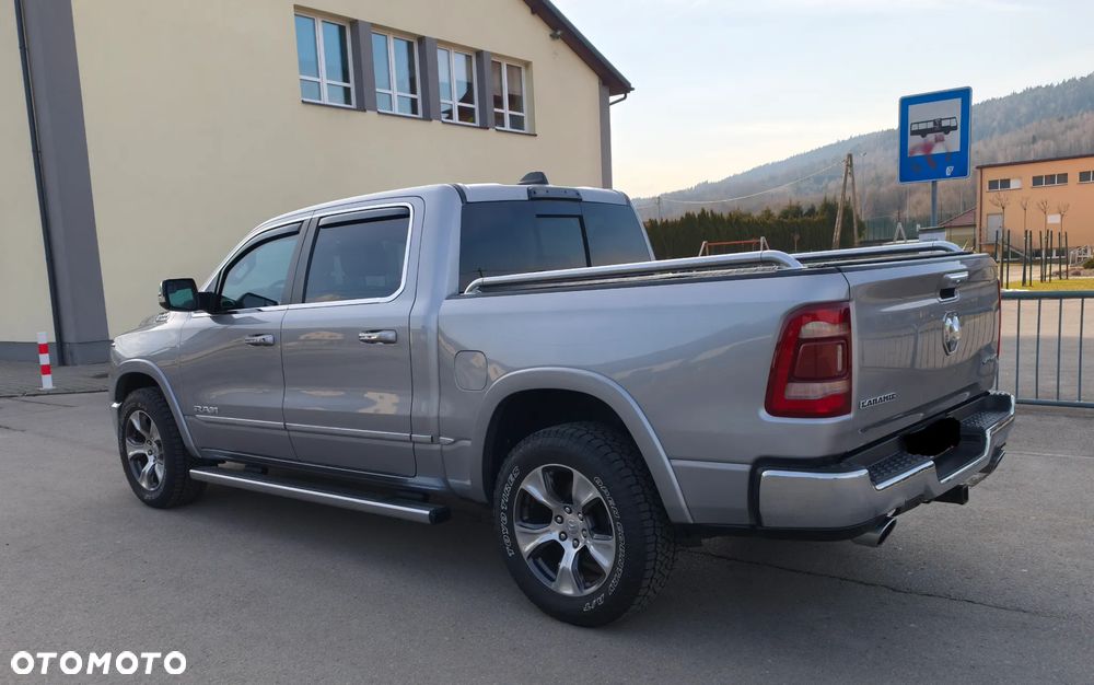 RAM 1500 5.7 Crew Cab Laramie - 4