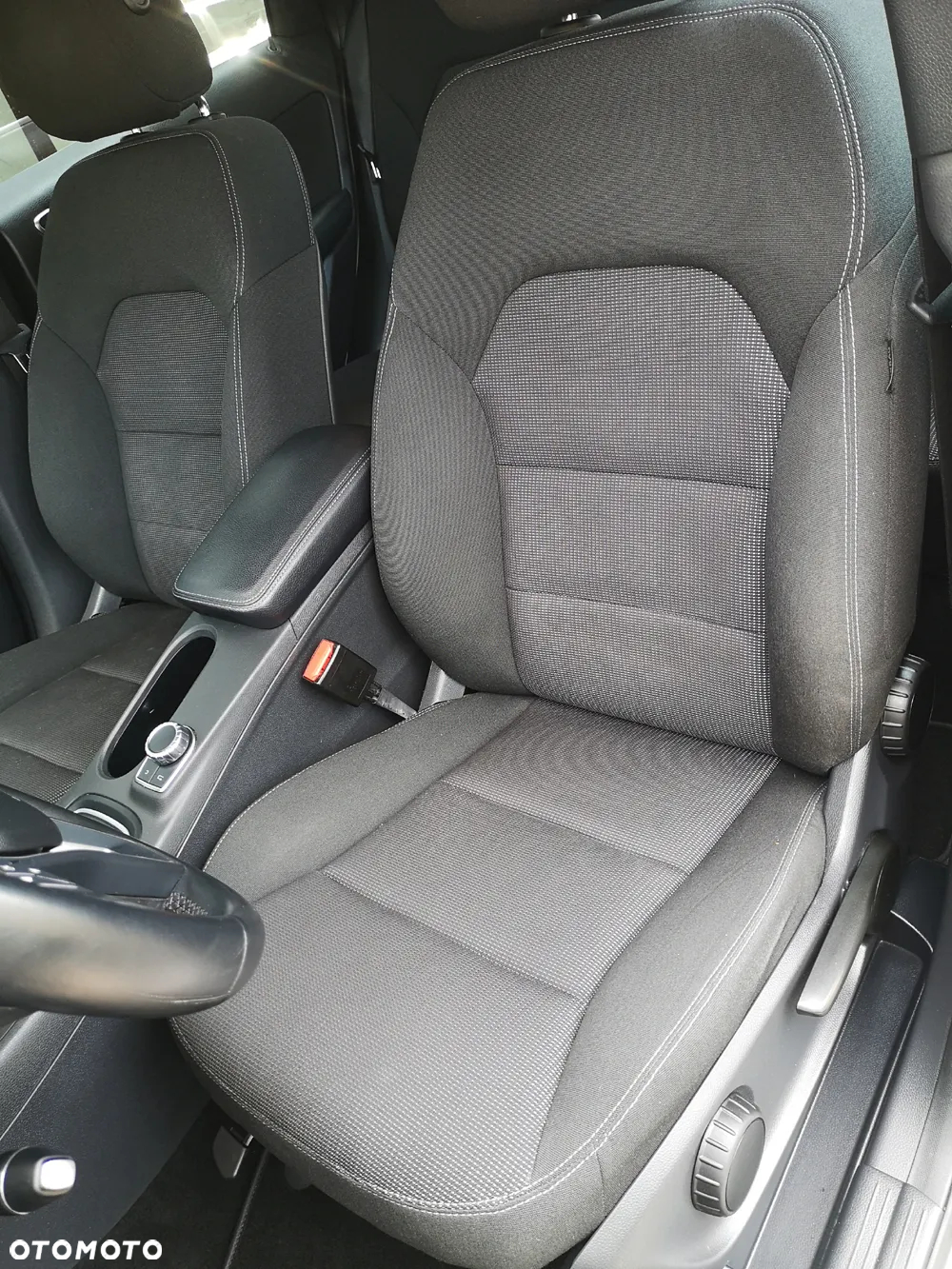 Mercedes-Benz Klasa B 180 (BlueEFFICIENCY) - 14