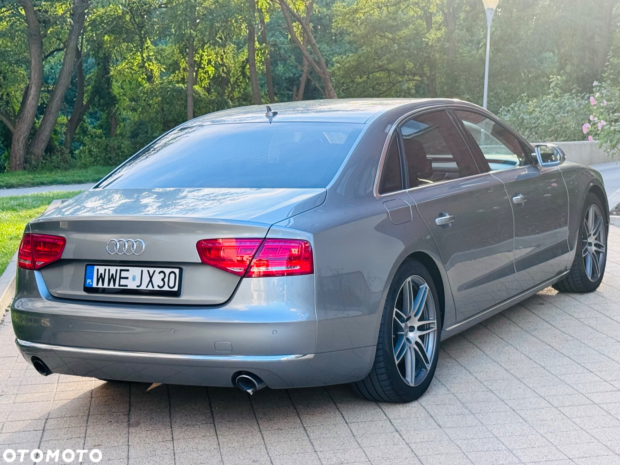 Audi A8 4.2 TDI L Quattro - 10