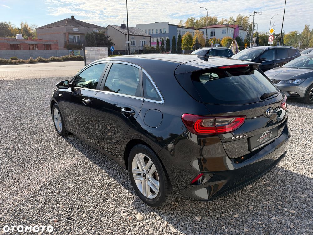 Kia Ceed 1.4 T-GDI L Business Line Plus - 34