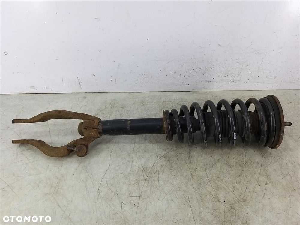 Mcpherson AMORTYZATOR przód prawy Mitsubishi Galant VIII 1996-2006 2.4 B - 2