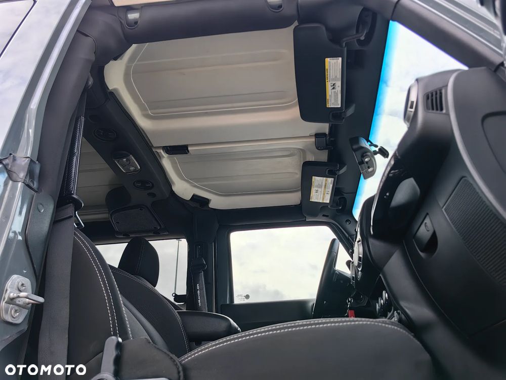 Jeep Wrangler 3.6 Sahara - 23