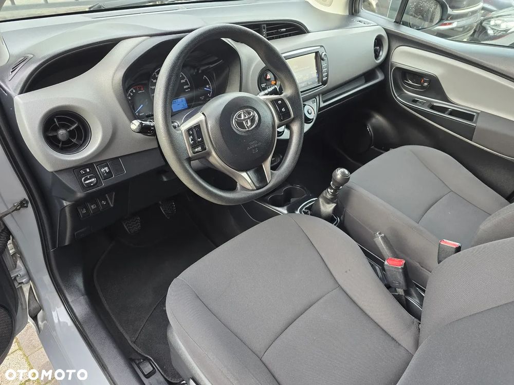 Toyota Yaris 1.5 Dynamic - 7
