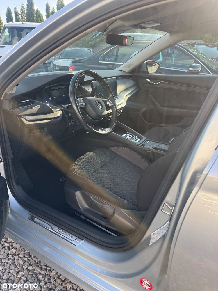 Skoda Octavia 2.0 TDI DSG 4x4 Ambition - 5
