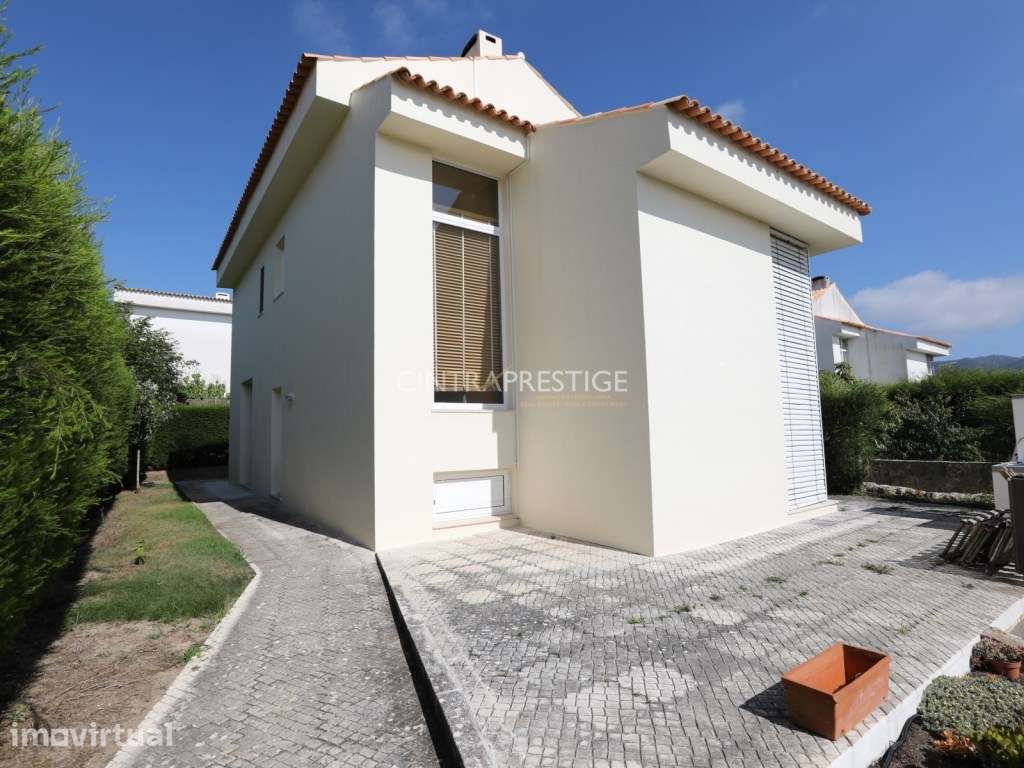 Moradia T3 com Jardim e Garagem na Quinta Verde - Nafarros, Sintra. - Grande imagem: 4/60