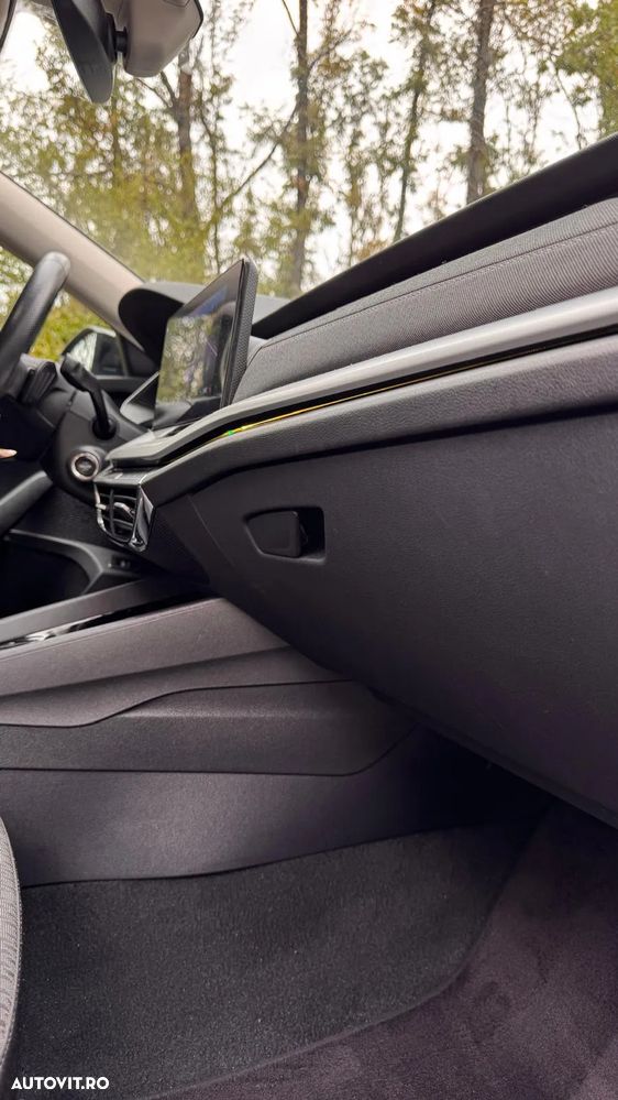 Skoda Octavia 2.0 TDI DSG Sportline - 28