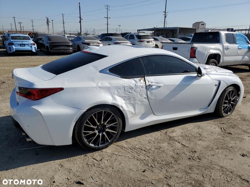 Lexus RC - 3