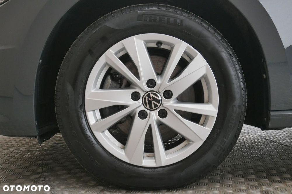 Volkswagen Touran - 14