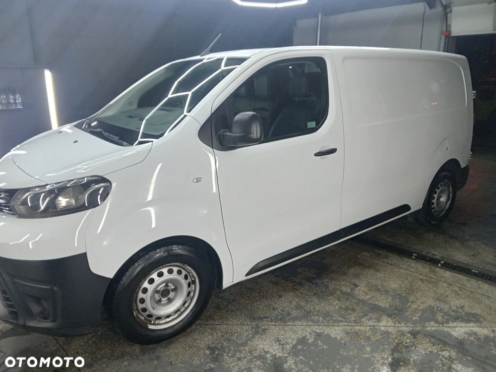 Toyota proace - 3