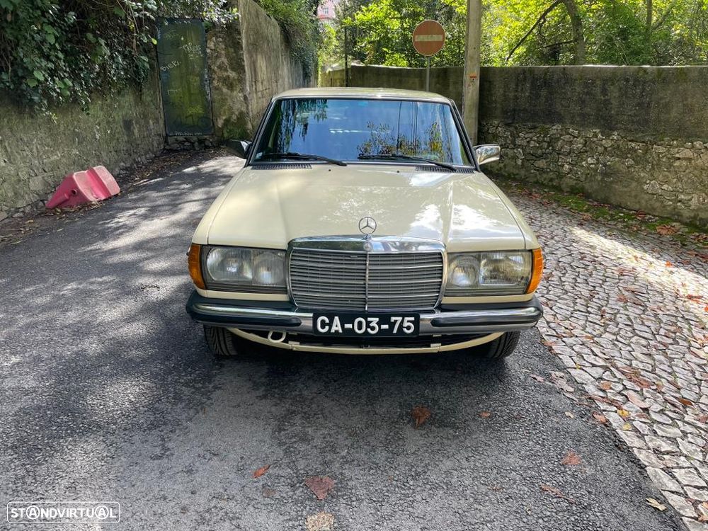 Mercedes-Benz W123 (1976-1986) - 21