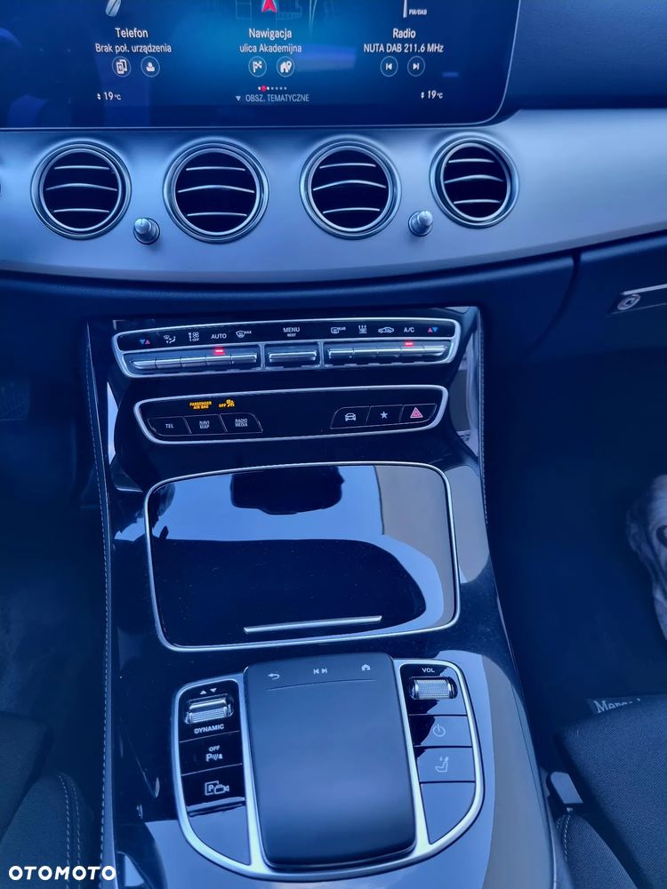 Mercedes-Benz Klasa E 300 de Avantgarde - 28