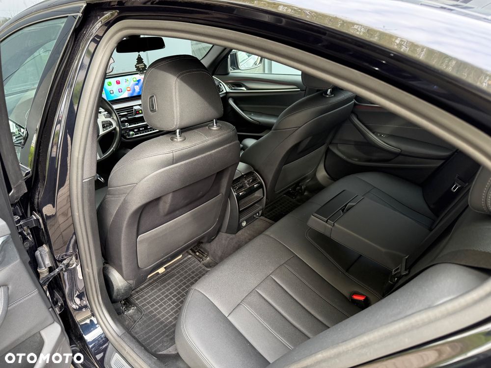 BMW Seria 5 520d MHEV M Sport sport - 20