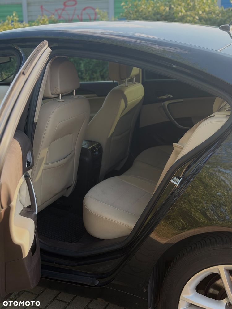 Opel Insignia - 11