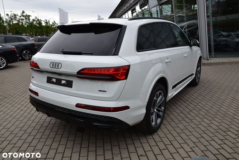 Audi Q7 - 7