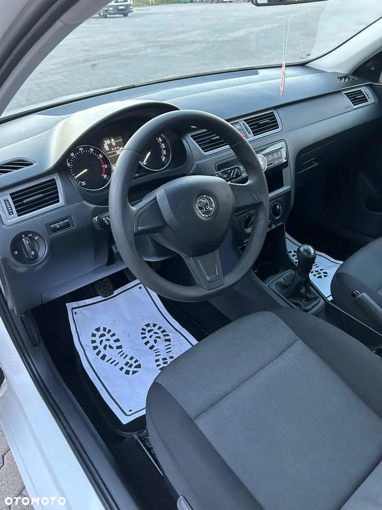Skoda RAPID 1.2 TSI Ambition - 15