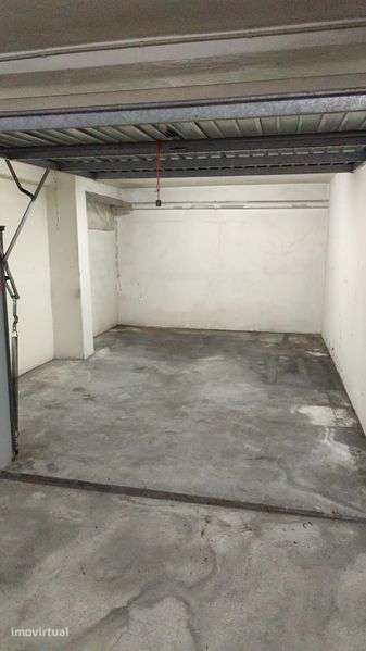 T2  com Terraço 54m2 e Box, centro de Canelas, junto A29 - Grande imagem: 5/12