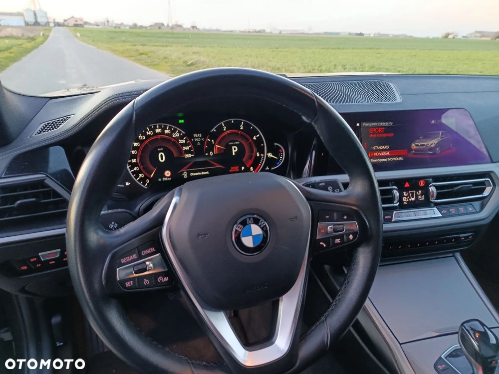 BMW Seria 3 320d - 16