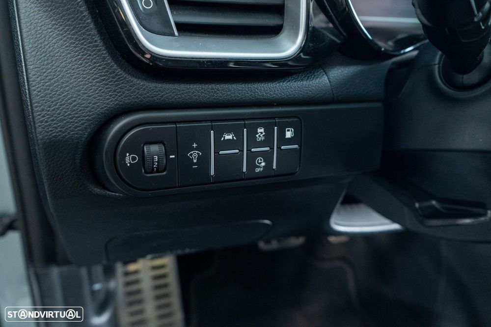 Kia XCeed 1.6 GDi PHEV Tech - 28