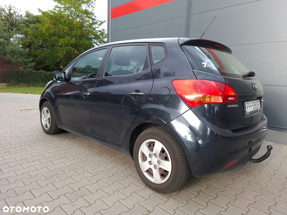 Kia Venga 1.4 CRDi L - 1