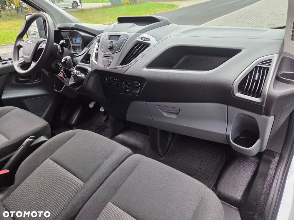 Ford TRANSIT CUSTOM - 15