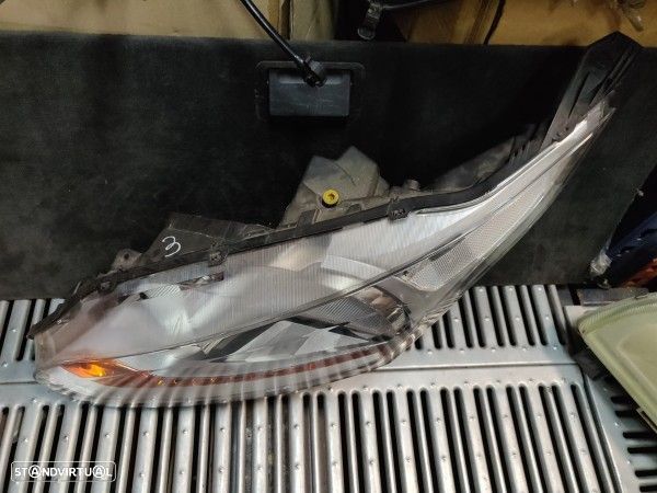 Farol Frente Esquerdo / Otica Esquerda Ford Transit Connect Combi  Dt1 - 5