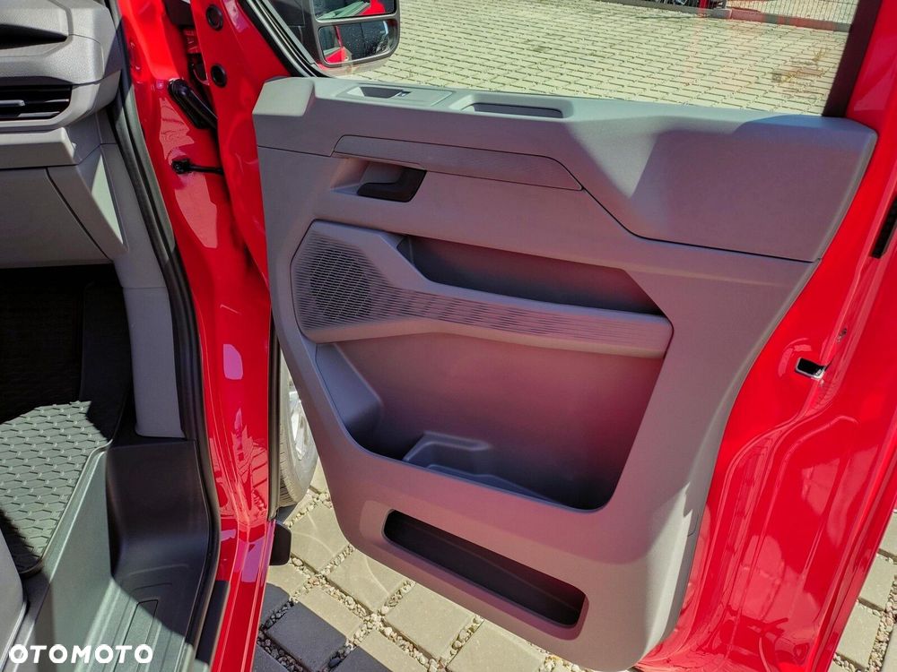 Volkswagen Caravelle 2,0 l TDI 150 KM / skrzynia biegów: 6-biegowa manualna rozstaw osi: 3500 mm - 28
